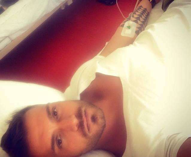 Un cântăreț celebru de la noi A AJUNS LA SPITAL! Medicii l-au pus pe perfuzii | FOTO ÎN ARTICOL