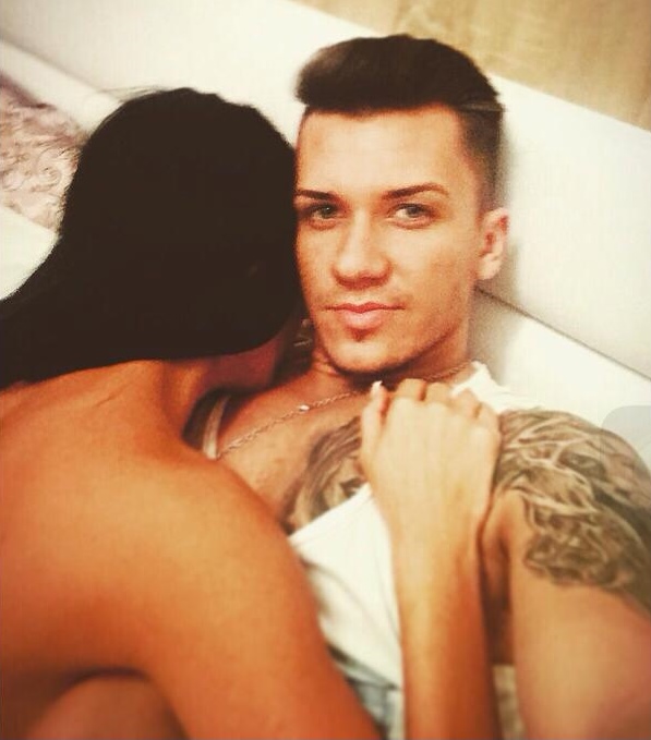 Andreea Tonciu, GOALĂ ÎN PAT cu noul ei iubit! Imaginea asta este chiar indecentă | FOTO ÎN ARTICOL
