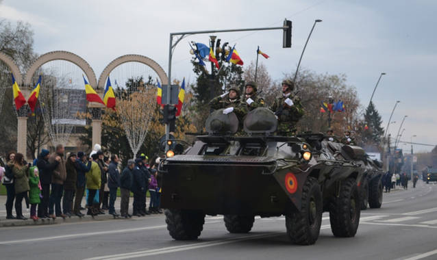 Pe 1 Decembrie, Cioloș face pe «muzeograful»! După parada cu 2.600 de militari din șase țări, poți vizita Palatul Victoria