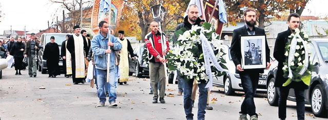 ROMEO ŞI JULIETA de la Spitalul MILITAR. Doi răniţi de la Colectiv au nimerit în acelaşi salon de spital, fără ca salvatorii să ştie că sunt IUBIŢI