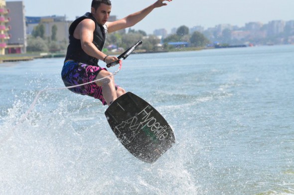 267727_2283210918965_1464116_n