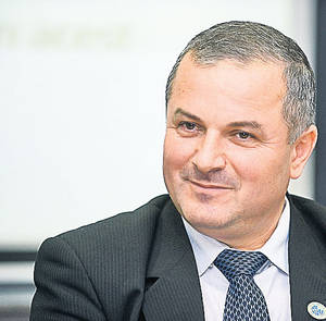 Cozonacul la control! 30 de aditivi periculoşi se ascund sub coaja frumos rumenită