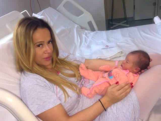 CUM ARATĂ Anda Adam la 8 zile după ce a născut | FOTO & VIDEO