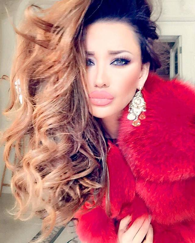 Bianca Drăguşanu, luată la rost după ce şi-a mărit din nou buzele. Cum arată roşcata acum 