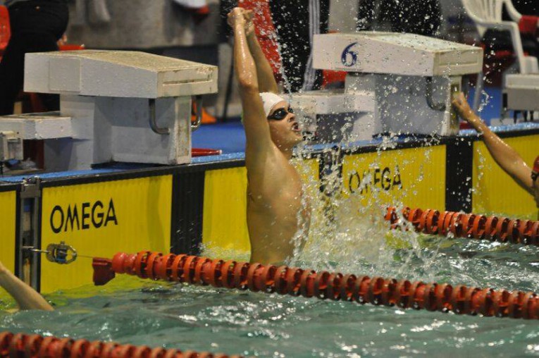 2015 a fost al lor! Retrospectiva anului sportiv. Partea a doua: reușitele. Reprezentanții României au obținut victorii memorabile, au bifat participări merituoase, calificări chinuitoare și au suferit înfrângeri glorioase în ultimele 12 luni