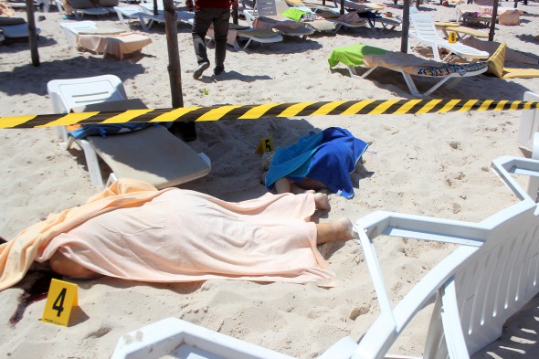 38 mostly foreigners killed in attack on tourist hotels