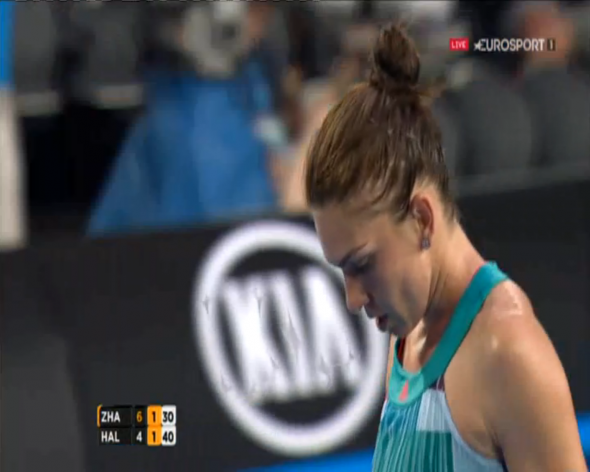 Australian Open, ziua a doua. ^Simona Halep a bifat cea mai mare contraperformanță a carierei, fiind eliminată de o “anonimă” / GALERIE FOTO&VIDEO