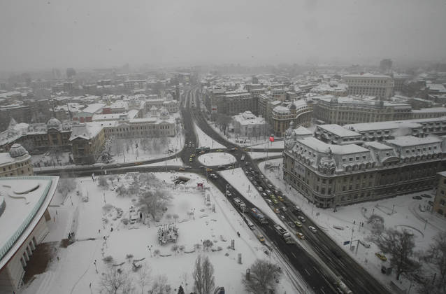UPDATE | COD PORTOCALIU de ninsori și viscol. Drumuri închise, trenuri blocate, mașini avariate | FOTO&VIDEO
