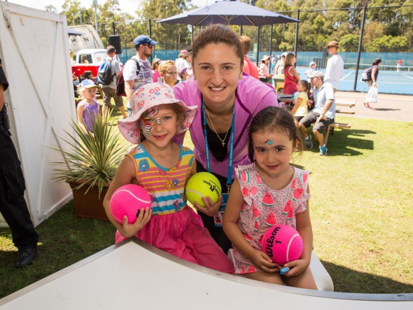 Irina Begu s-a jucat cu copiii