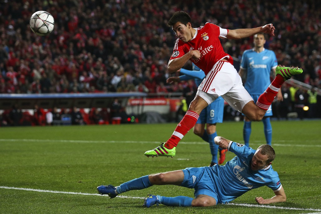 PSG a câștigat prima bătălie cu Chelsea în optimile Ligii Campionilor, dar războiul se va decide la Londra. Benfica a răpus-o pe Zenit în prelungiri