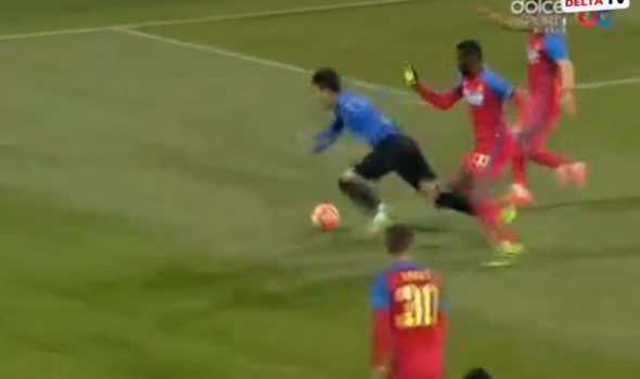 Liga 1, play-off. Viitorul - Steaua 1-3. Hamroun a deschis scorul dintr-un penalty contestat, iar Adi Popa a dublat avantajul campioanei după un henț. Repriza a doua n-a mai contat